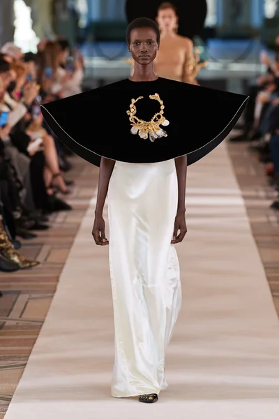 Look 6